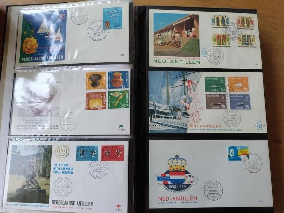 K66: 153 fdc's Nederlandse Antillen in Davo map, Postzegels en Munten, Postzegels | Eerstedagenveloppen, Ophalen of Verzenden