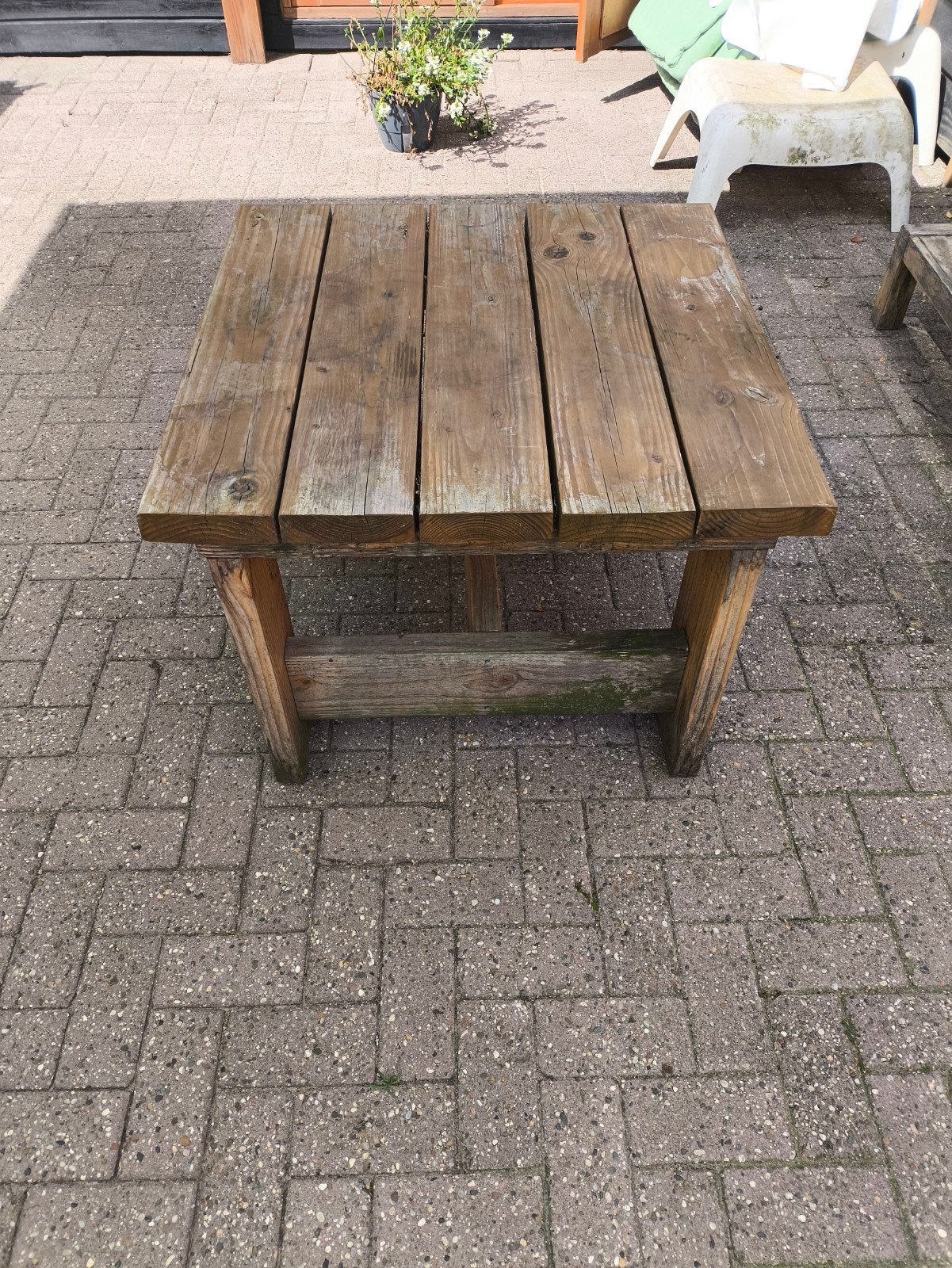 Stevige douglas tafel 80x80 x60 moet gebeitst worden, Ophalen, Rechthoekig, Hout