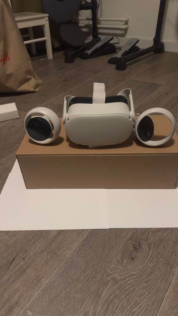 Oculus Quest 2 VR-bril - Zo goed als nieuw, Ophalen of Verzenden, Zo goed als nieuw, VR-bril, Overige platformen