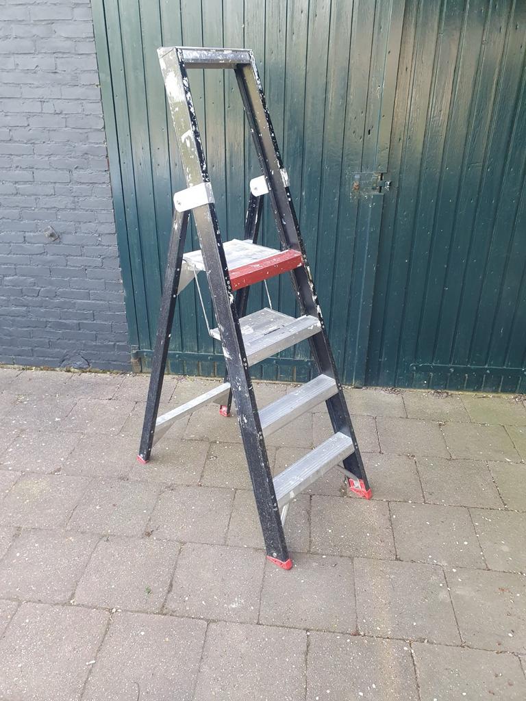 Altrex Taurus 1x4 treden Trap, Doe-het-zelf en Verbouw, Ladders en Trappen, Ophalen