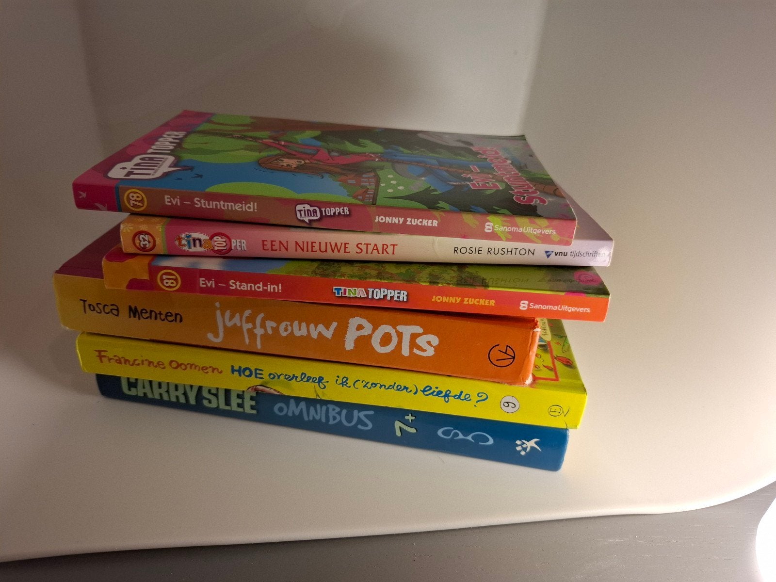 9) Leuke stapel meidenboeken! (Carry Slee, Francine Oome, Ophalen of Verzenden, Gelezen, Kind en Jeugd