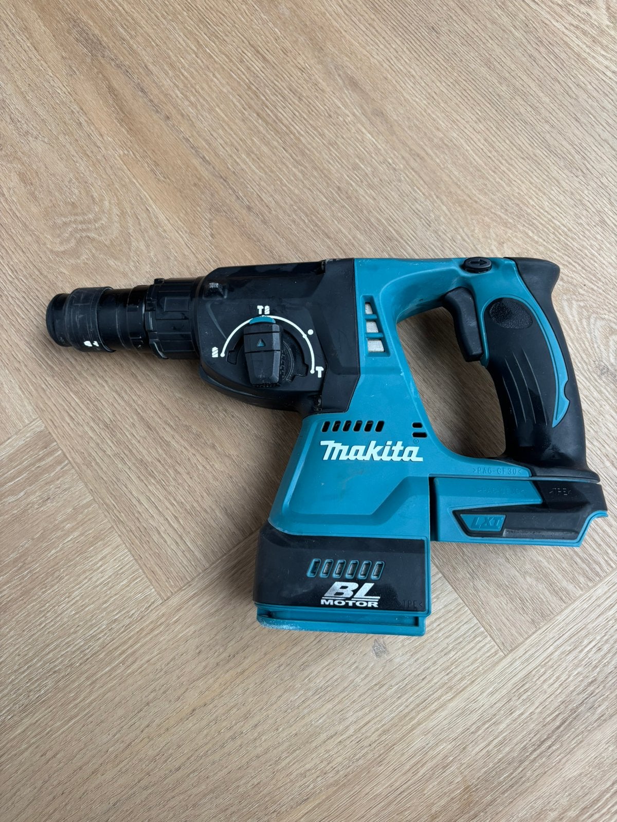 Makita 18v DHR243 Combihamer, Doe-het-zelf en Verbouw, Ophalen of Verzenden, Zo goed als nieuw, Boor- en/of Breekhamer