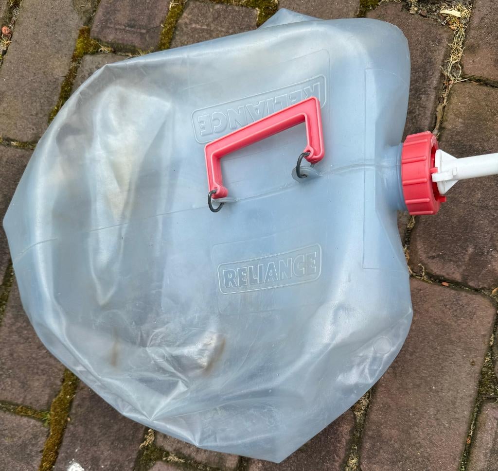 Waterjerrycan opvouwbaar, Ophalen, Gebruikt
