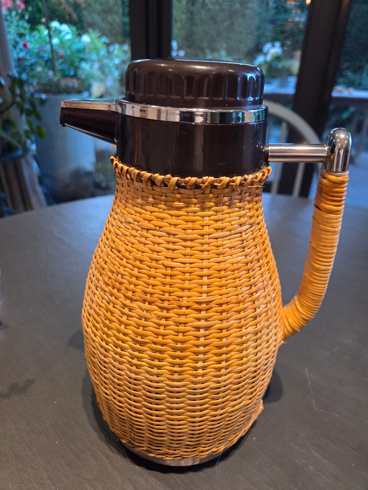 Vintage rieten / rotan thermoskan - jaren 60/70 Japandi boho, Huis en Inrichting, Overige materialen, Kan, Gebruikt, Overige merken