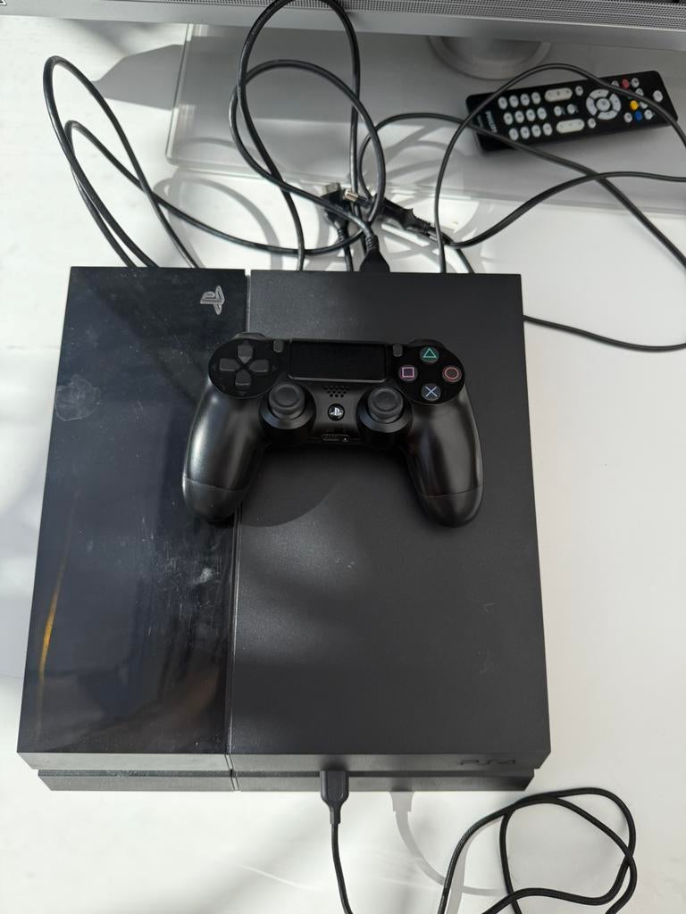 Playstation 4 slim, Ophalen of Verzenden, Zo goed als nieuw, Met 1 controller, Slim