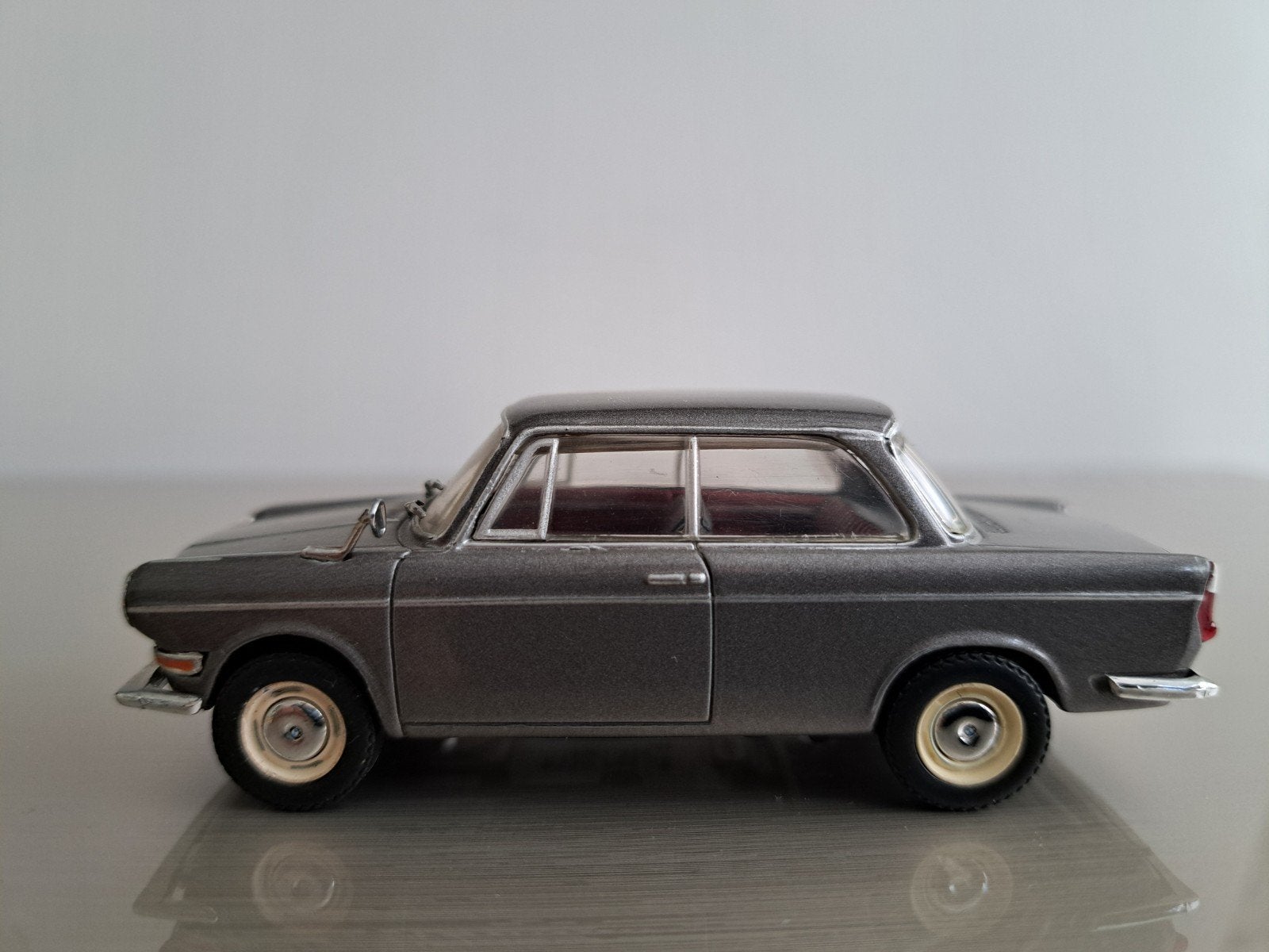 BMW 700 LS, 1962-1965, minichamps 1:43, nieuw, Ophalen of Verzenden, Nieuw, Auto, MiniChamps