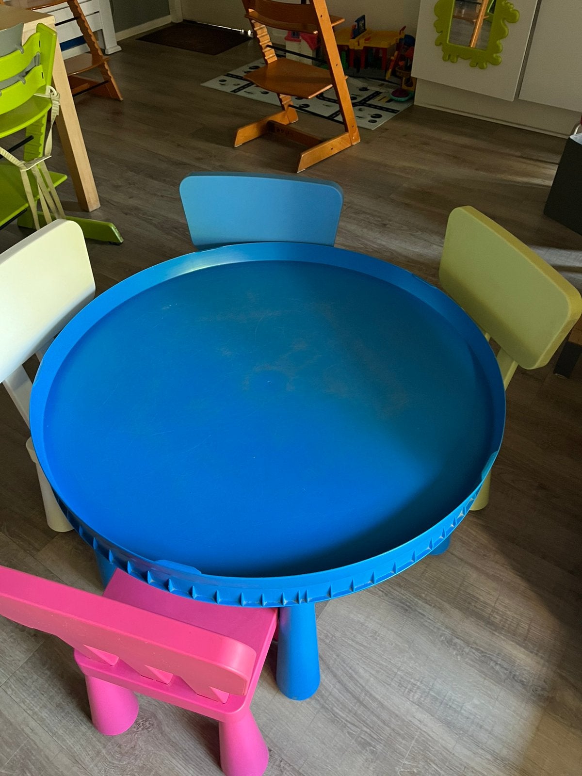 Constructie tafel voor kinderen, evt. met stoeltjes, Ophalen, Gebruikt