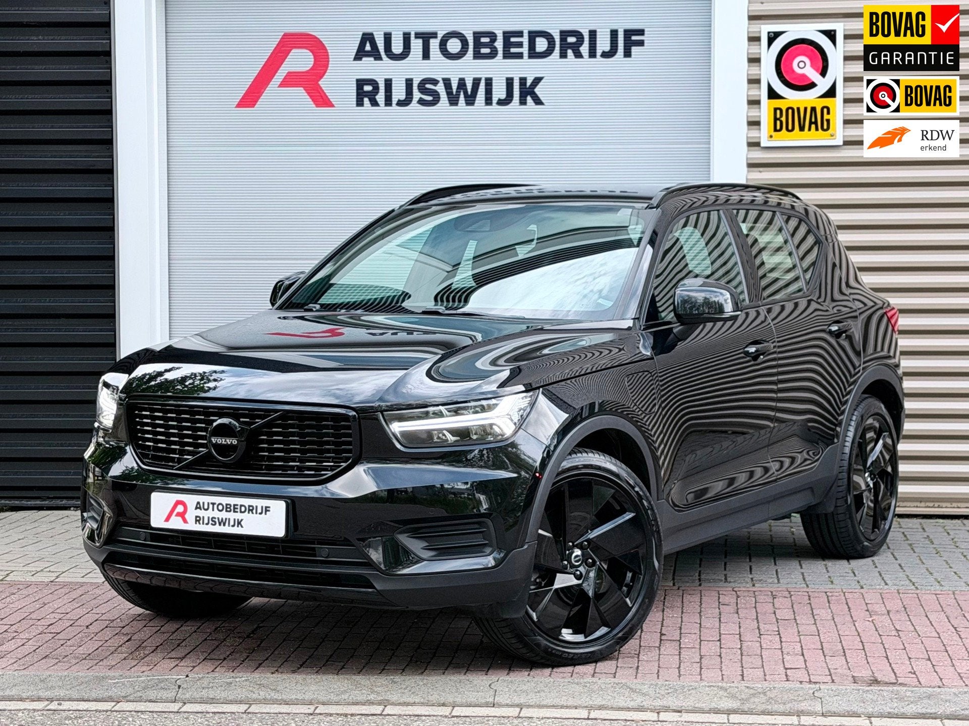 Volvo XC40 1.5 T5 Recharge Inscription H&K/Camera/AppleCar, Auto's, Volvo, Euro 6, Zwart, Bedrijf, Hybride Elektrisch/Benzine
