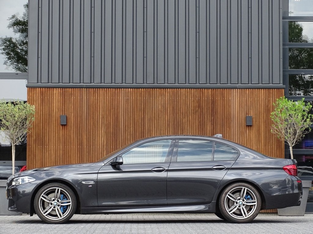 BMW 5 Serie 530d M Sport HE / LCI facelift (bj 2015), Automaat, Gebruikt, Euro 6, 2000 kg