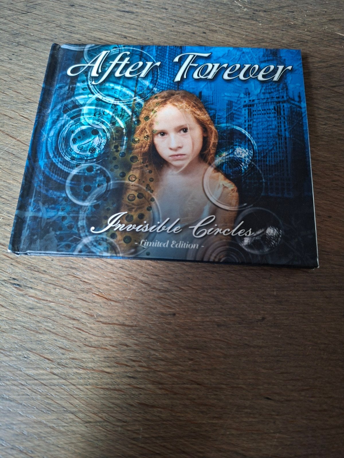 After Forever - Invisible Circles (Limited Edition CD), Cd's en Dvd's, Ophalen of Verzenden, Zo goed als nieuw
