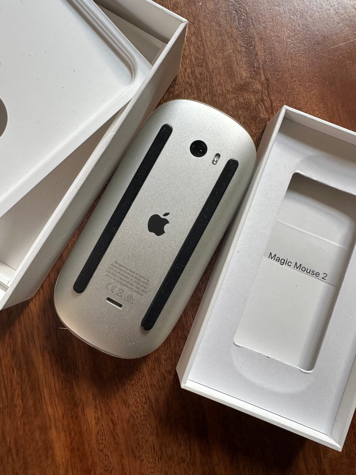 Apple Magic Mouse 2 - Draadloze Multi-Touch Muis, Computers en Software, Muizen, Ophalen of Verzenden, Zo goed als nieuw, Draadloos