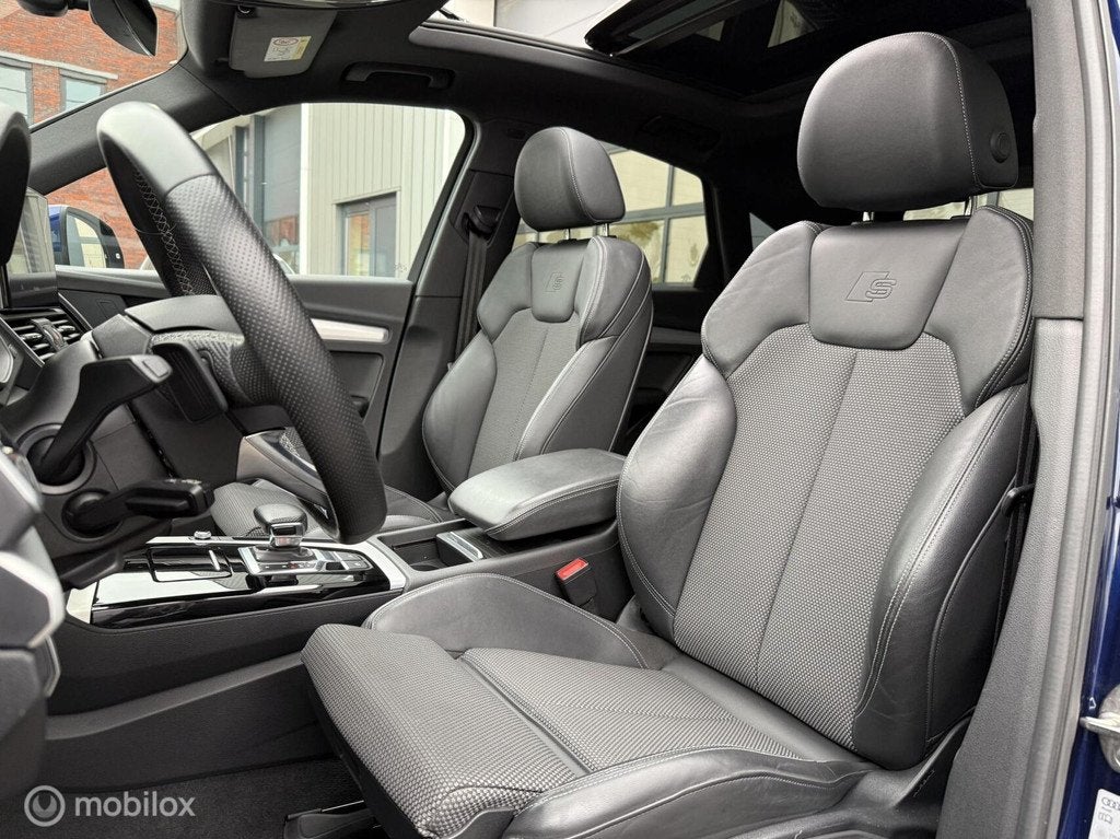 Audi Q5 Sportback 45 TFSI Qauttro S-line Competition Panodak, Automaat, Zwart, 4 cilinders, Blauw
