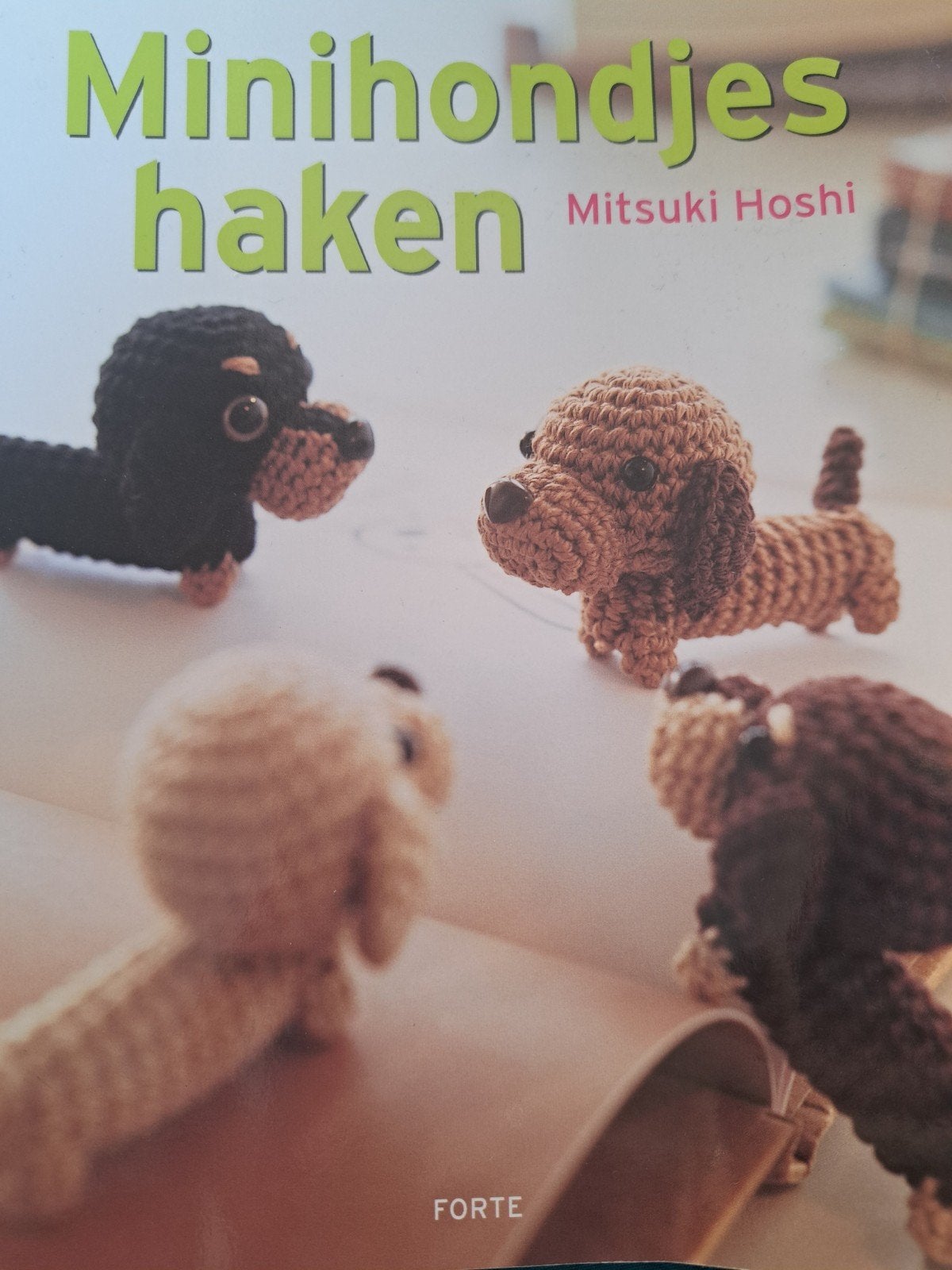 Minihondjes haken - Mitsuki Hoshi, Ophalen of Verzenden, Gelezen, Breien en Haken, Mitsuki Hoshi