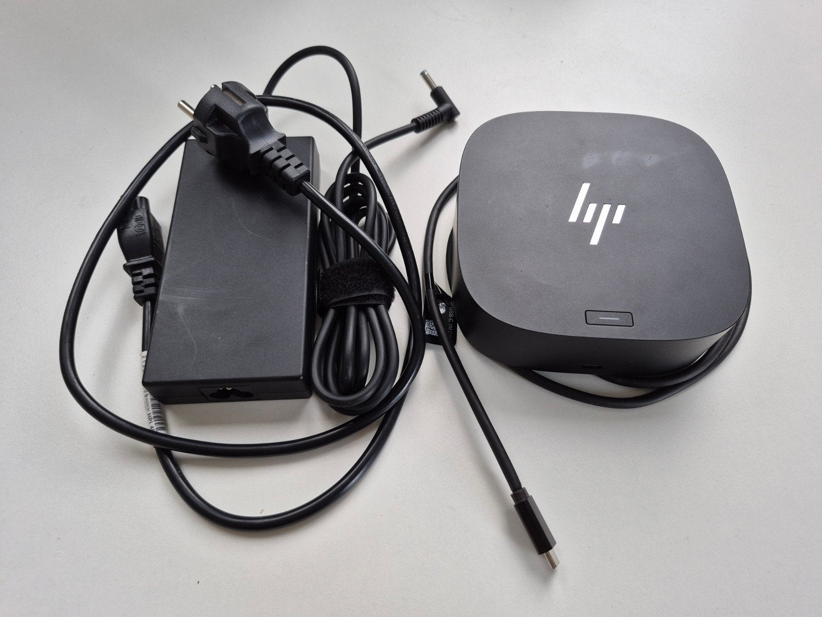 HP Essential USB-C G5 Docking Station met adapter, Ophalen of Verzenden, Zo goed als nieuw