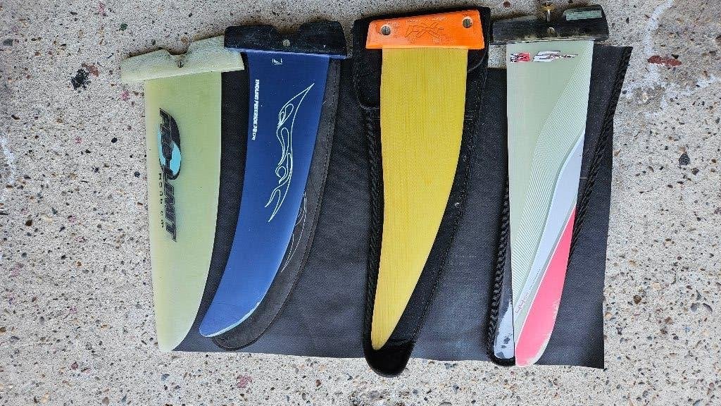 Vinnen, Watersport en Boten, Windsurfen, Gebruikt, Minder dan 250 cm, Overige typen, Met vin(nen)