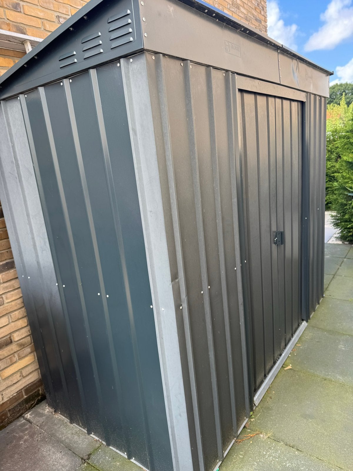 Metalen berging Globel, ideaal voor fietsen of containers, Tuin en Terras, Ophalen of Verzenden, Gebruikt, Metaal, Fietsenberging
