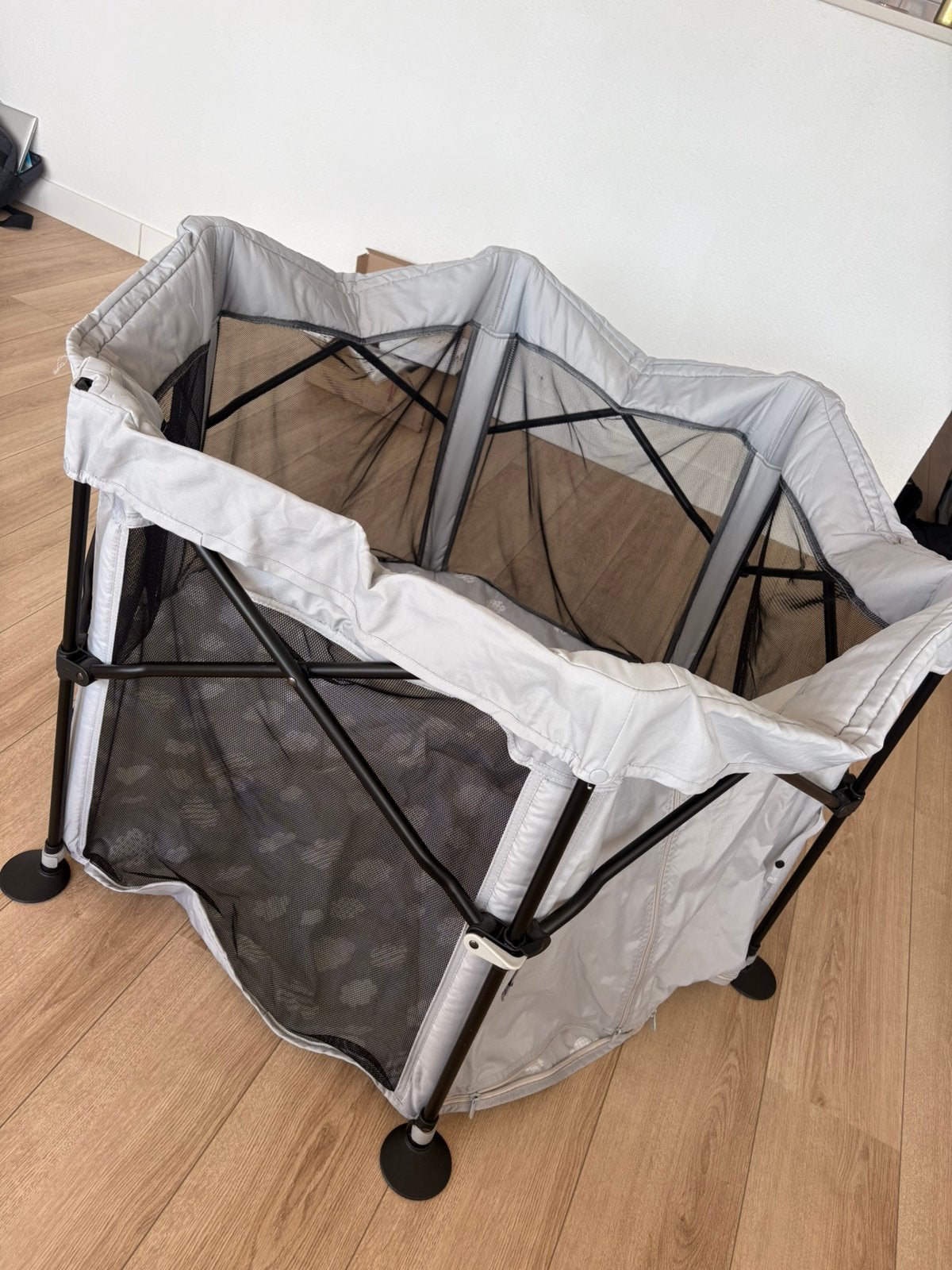 praktische inklapbare babybox/speelbox/grondbox, Ophalen, Zo goed als nieuw
