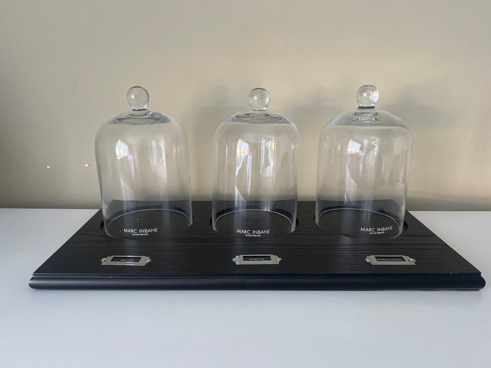 Marc Inbane display met 3 glazen stolpen, Ophalen, Zo goed als nieuw, Zwart, Glas