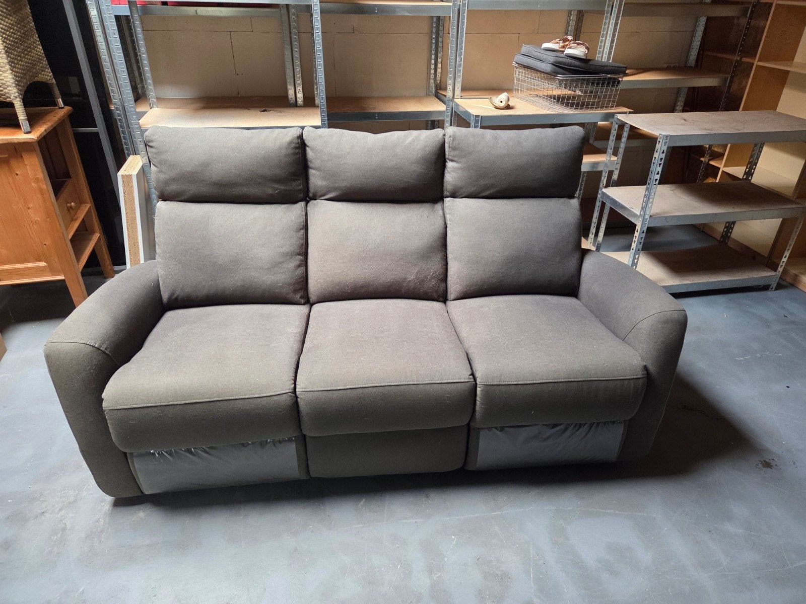 Comfortabele 3-zitsbank met relaxfunctie, Huis en Inrichting, Ophalen, Driepersoons, 75 tot 100 cm, Zo goed als nieuw