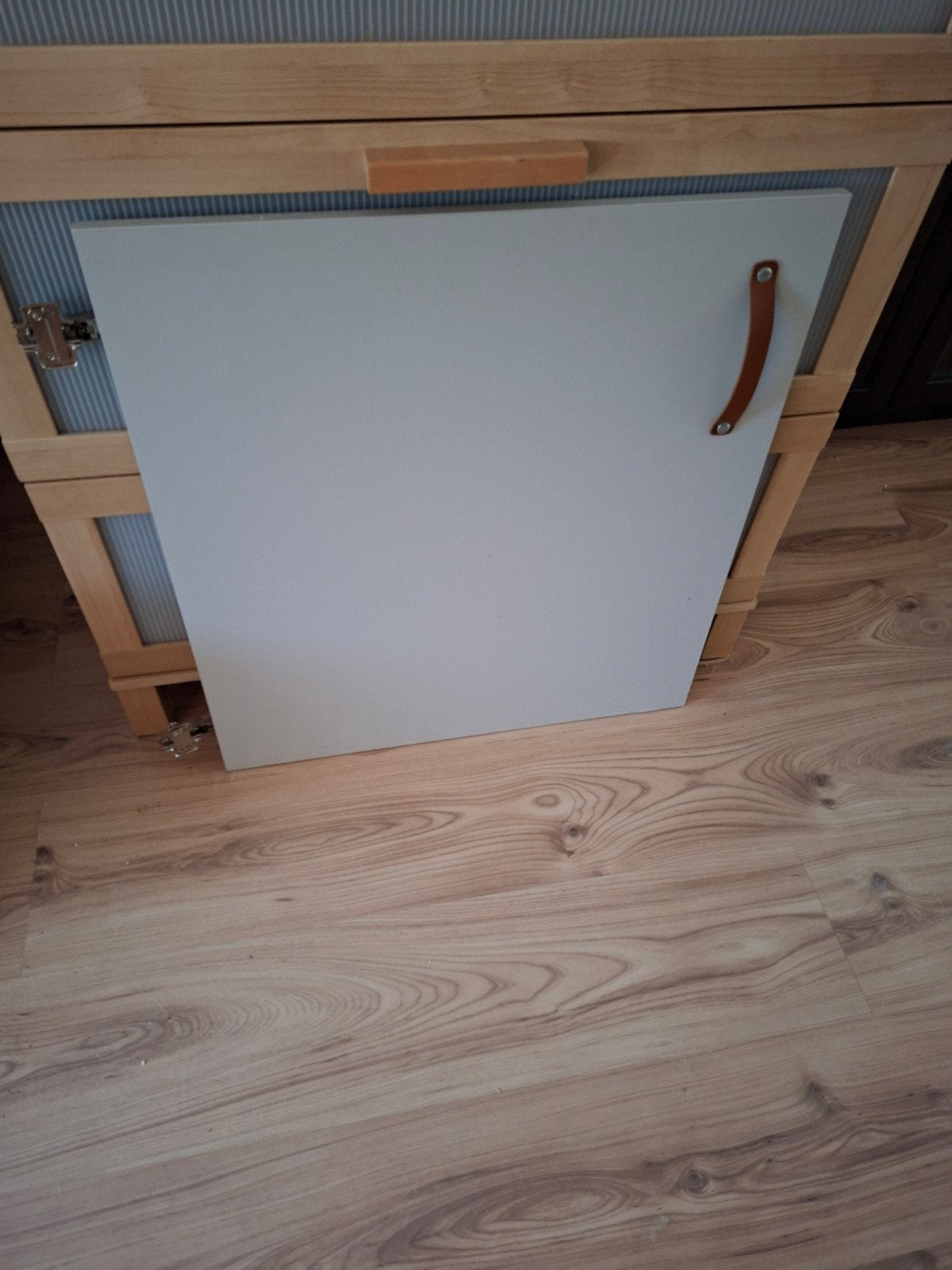 IKEA Besta deur grijs GRATIS!, Ophalen, Gebruikt