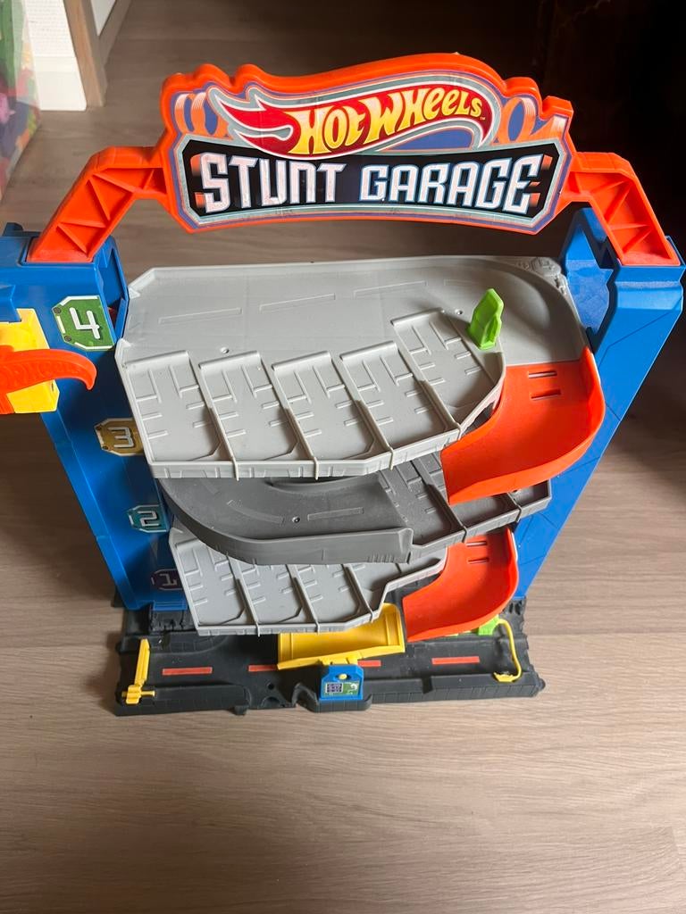 Hot Wheels garage, Ophalen of Verzenden, Zo goed als nieuw, Handmatig, Hot Wheels