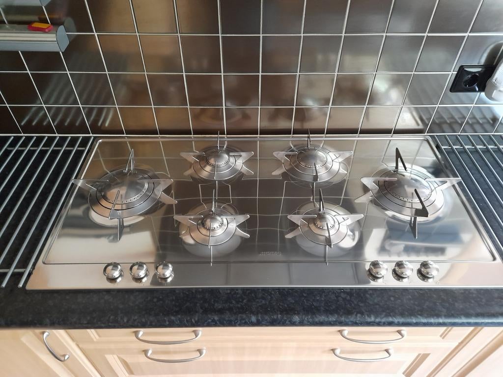 Smeg inbouw gas kookplaat. 6 pits ,  PNB 106 ES., Ophalen
