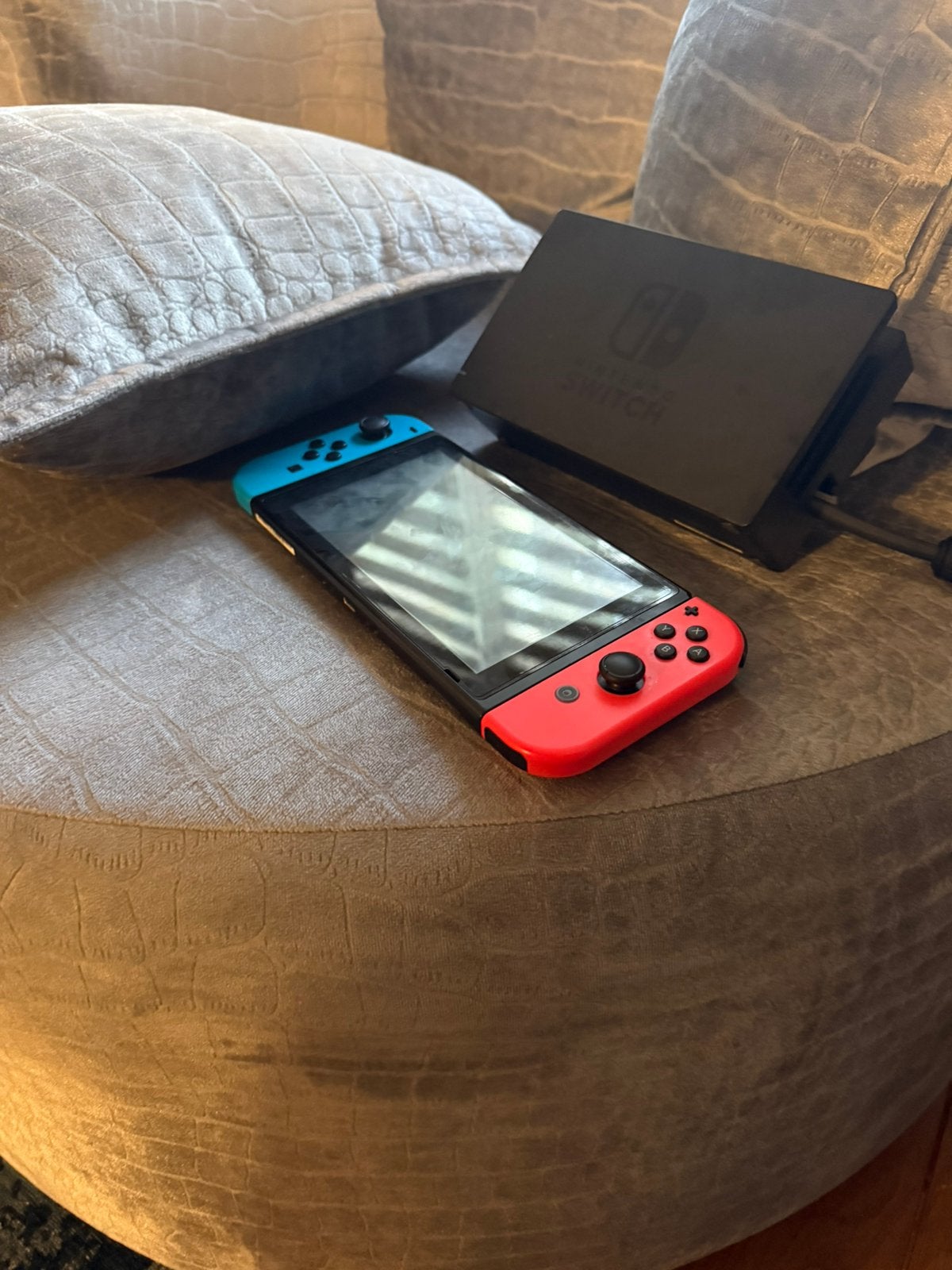 Nintendo switch V2 2019, Ophalen of Verzenden, Zo goed als nieuw, Met 2 controllers, Switch 2019 Upgrade