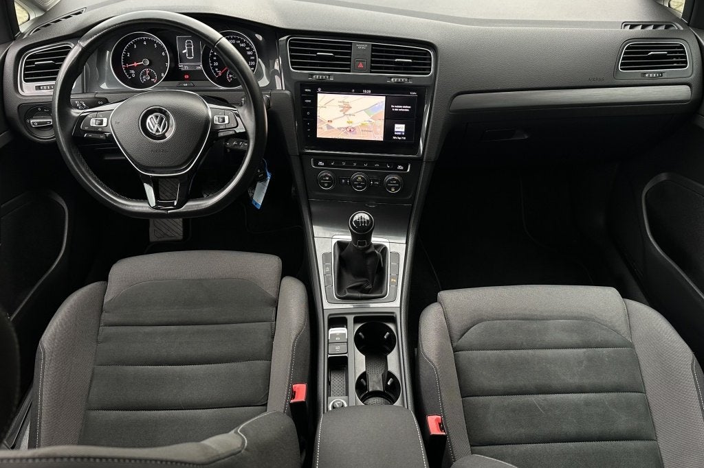 Volkswagen Golf 1.0 TSI Highline (bj 2020), Auto's, Volkswagen, Keurmerk '100% Onderhouden', 12 maanden, Gebruikt, Euro 6