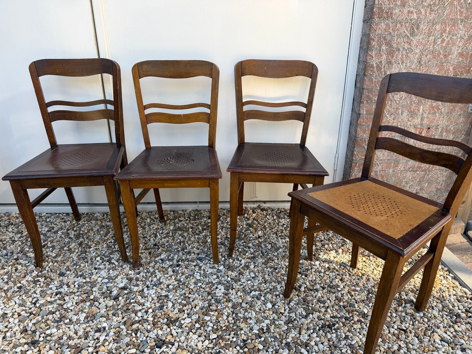4 antieke houten stoelen eetkamerstoelen bar, Antiek en Kunst, Ophalen