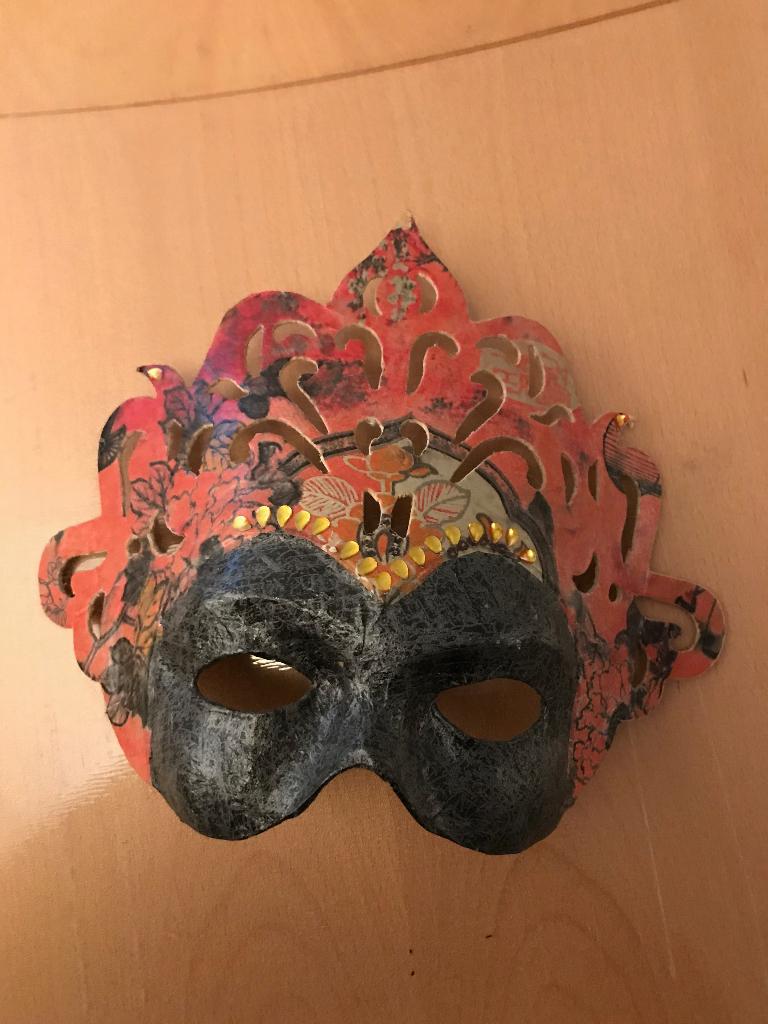 maskers, Ophalen of Verzenden