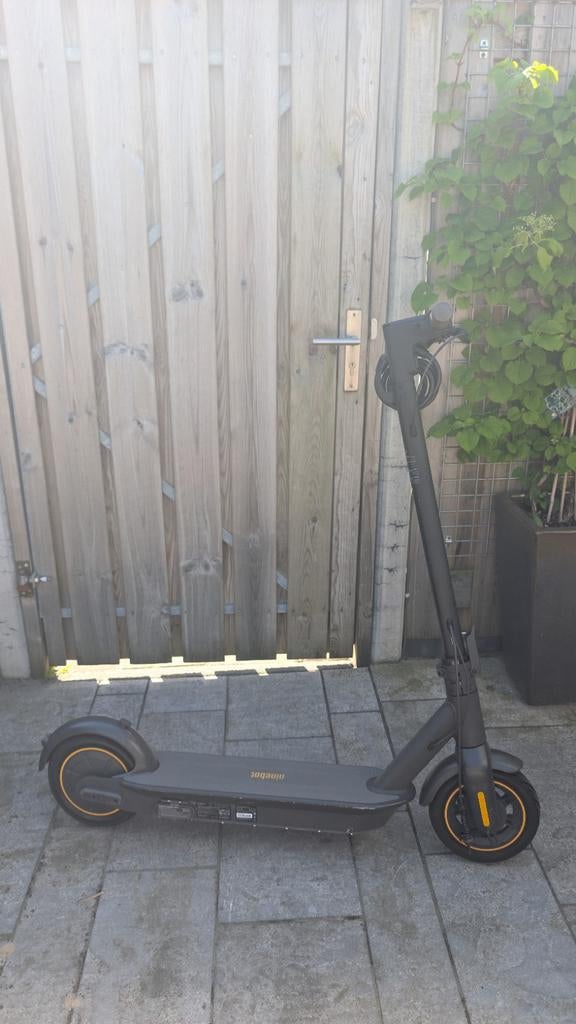 Segway Ninebot Kickscooter Max G30 - 2020 - 1255 km, Ophalen, Gebruikt, Elektrische step (E-scooter), Segway Ninebot