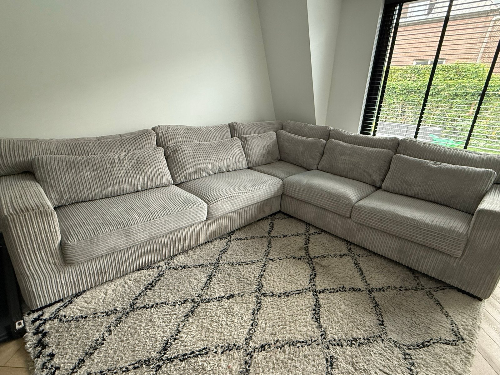 Ruime grijze hoekbank van ribstof - ZITMAXX Wonen, Ophalen, 250 tot 300 cm, 100 tot 125 cm, Hoekbank