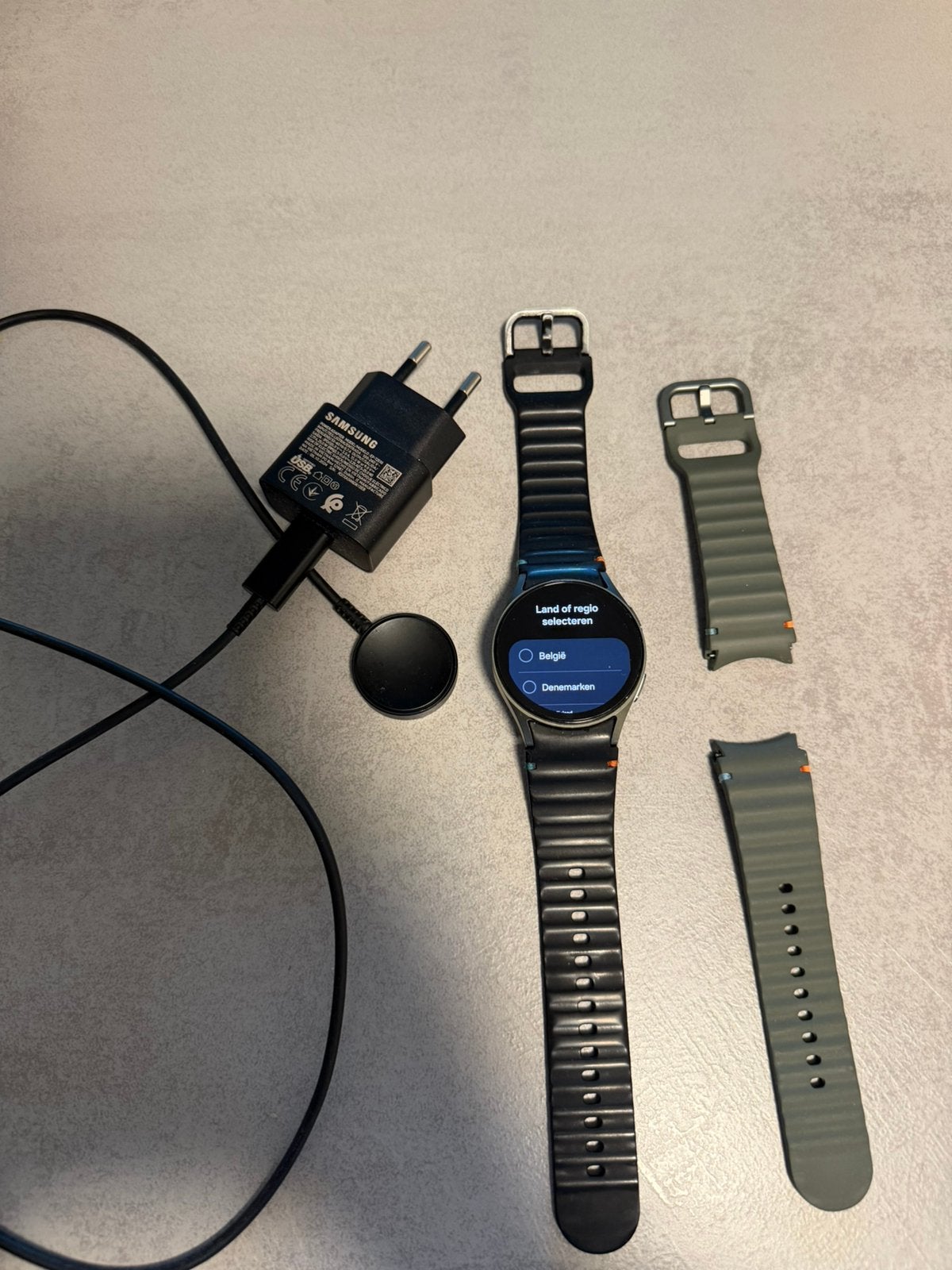 Samsung galaxy watch 7 LTE 40mm, Ophalen, Zo goed als nieuw, Groen, Android