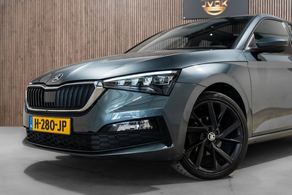 Skoda Scala 1.5 TSI Sport Business DSG LED PANO CAMERA KUIPS, Auto's, Scala, 4 cilinders, 150 pk, Automatische klimaatregeling