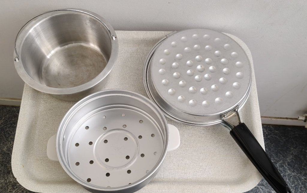 Aluminium stoom- en noppen steelpannetjes VANAF € 5,00, Gebruikt, Overige typen, Ophalen of Verzenden, Met handvatten
