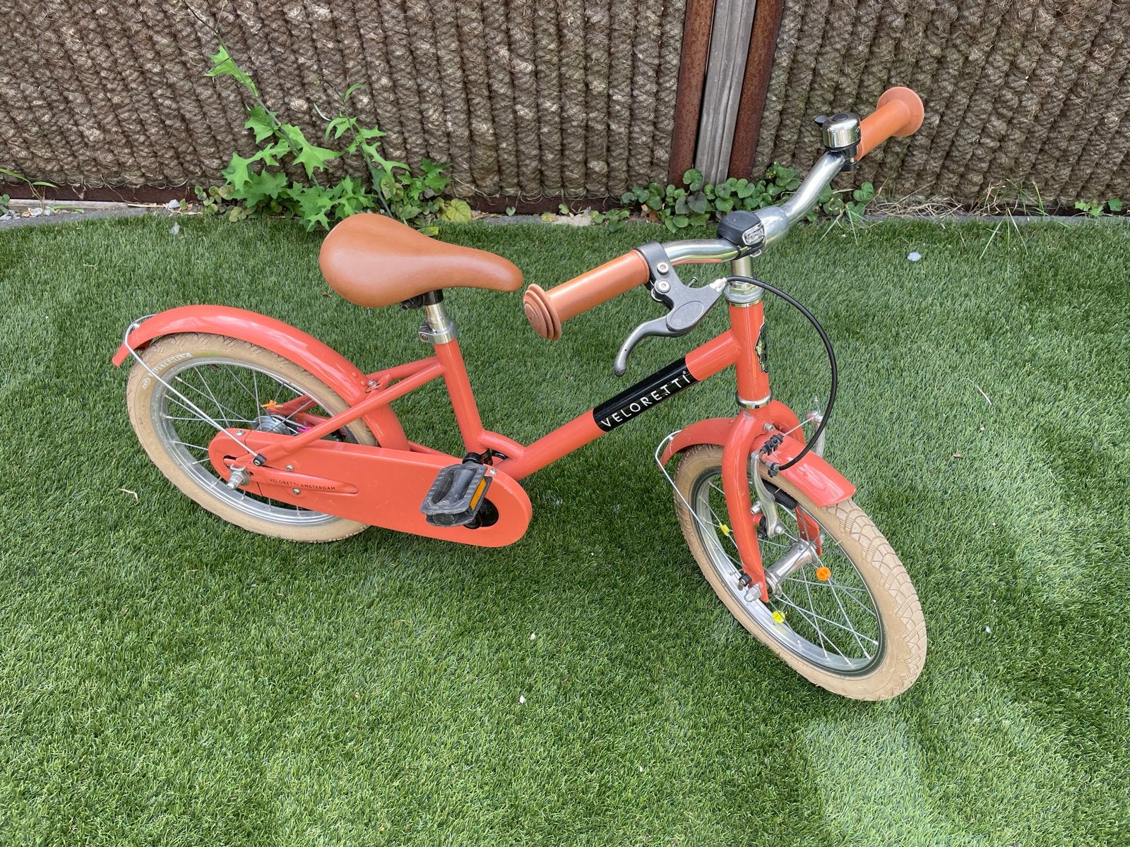 Veloretti kinderfiets 16 inch - Zo goed als nieuw, Ophalen, Zo goed als nieuw, Terugtraprem, 16 tot 20 inch