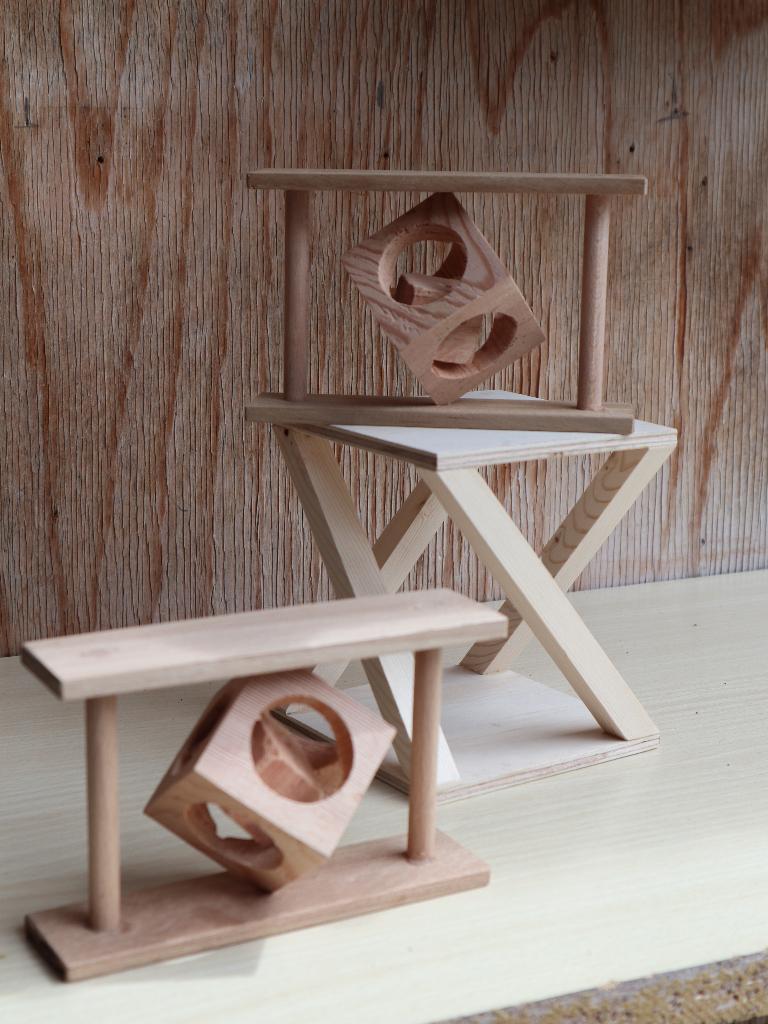 Kubus in kubus compleet met houder, Ophalen, Nieuw, Hout, Decoratieobject