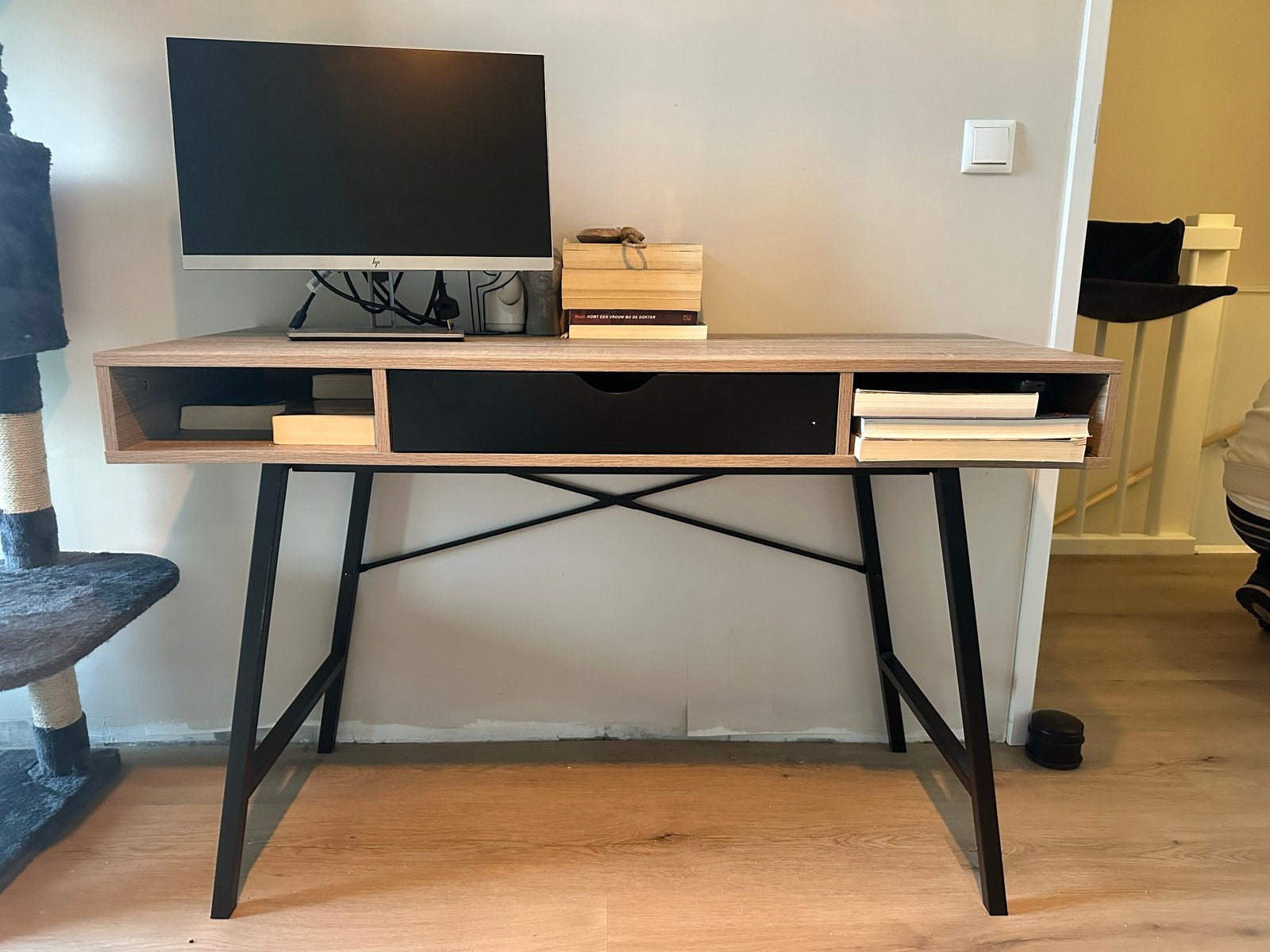 Leuk bureau met lade en opbergvakken, Huis en Inrichting, Ophalen, 120 cm, 50 cm, Bruin