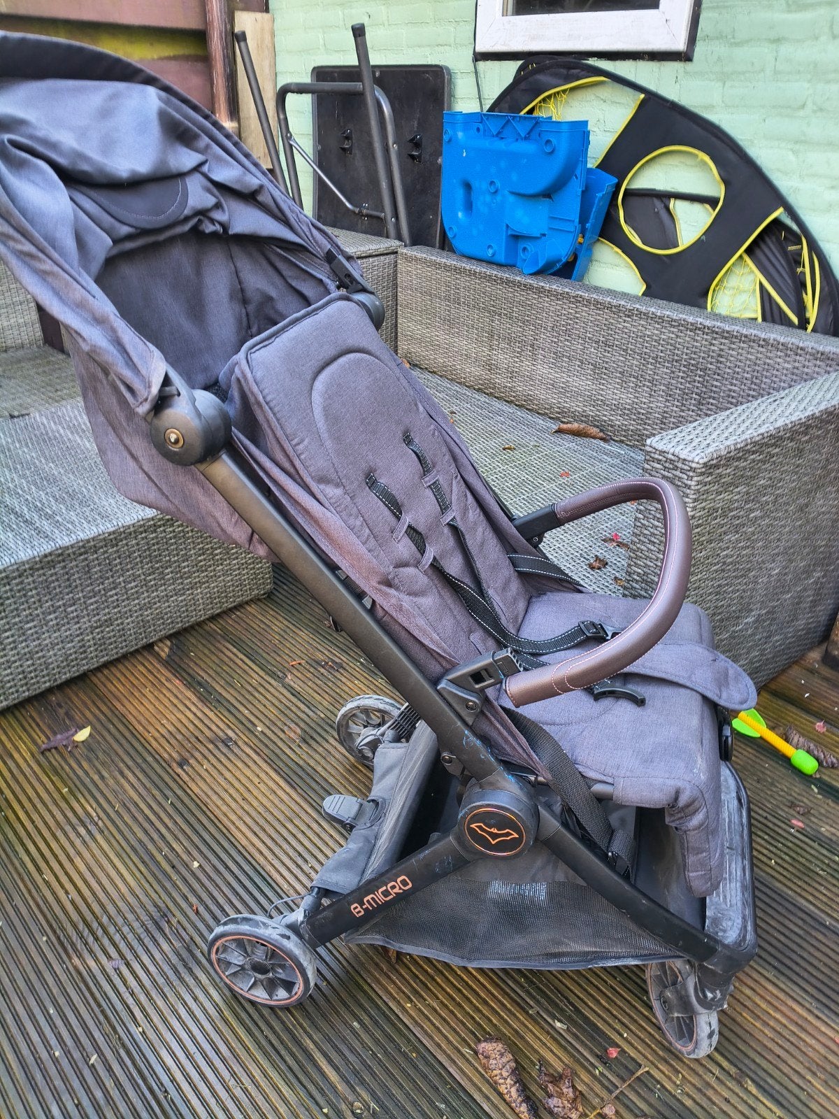 B-Micro buggy met gebroken beugel - voor onderdelen, Ophalen, Gebruikt, Overige merken