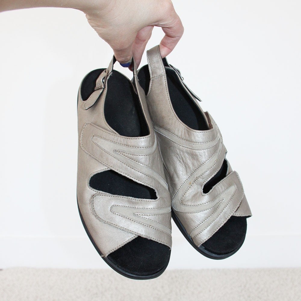 Mooie Leren Vivo Luftpolster Sandalen -31 (Maat 6/39) € 65,-, Kleding | Dames, Overige kleuren, Zo goed als nieuw, Vivo Luftpolster