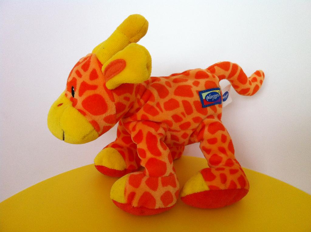 387 playgro giraf giraffe oranje, Kinderen en Baby's, Speelgoed | Knuffels en Pluche, Ophalen of Verzenden, Zo goed als nieuw