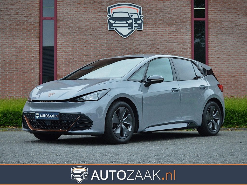 CUPRA Born Impulse 150kW | ACC | Camera | SOH 96%, Auto's, 34 min, Gebruikt, Zwart, Automatische klimaatregeling