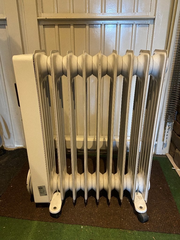 ELRO elektrische radiator 2000W, model VO 9 (oliegevuld), Ophalen, 30 tot 80 cm, Gebruikt, Radiator