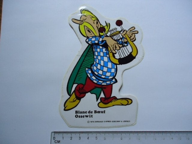 sticker 1976 Asterix strip DARGAUD uderzo goscinny ossewit, Verzenden, Zo goed als nieuw
