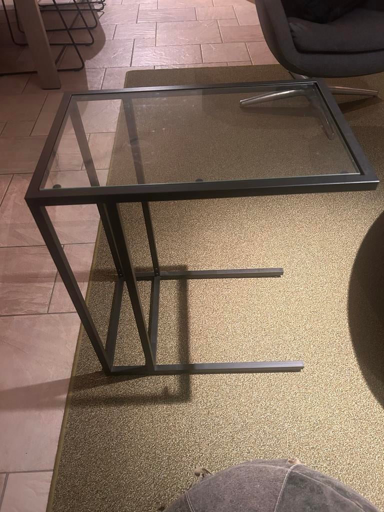 IKEA Laptoptafel - Modern en Praktisch Design, Huis en Inrichting, Ophalen, Metaal of Aluminium, 55 tot 75 cm, Zo goed als nieuw