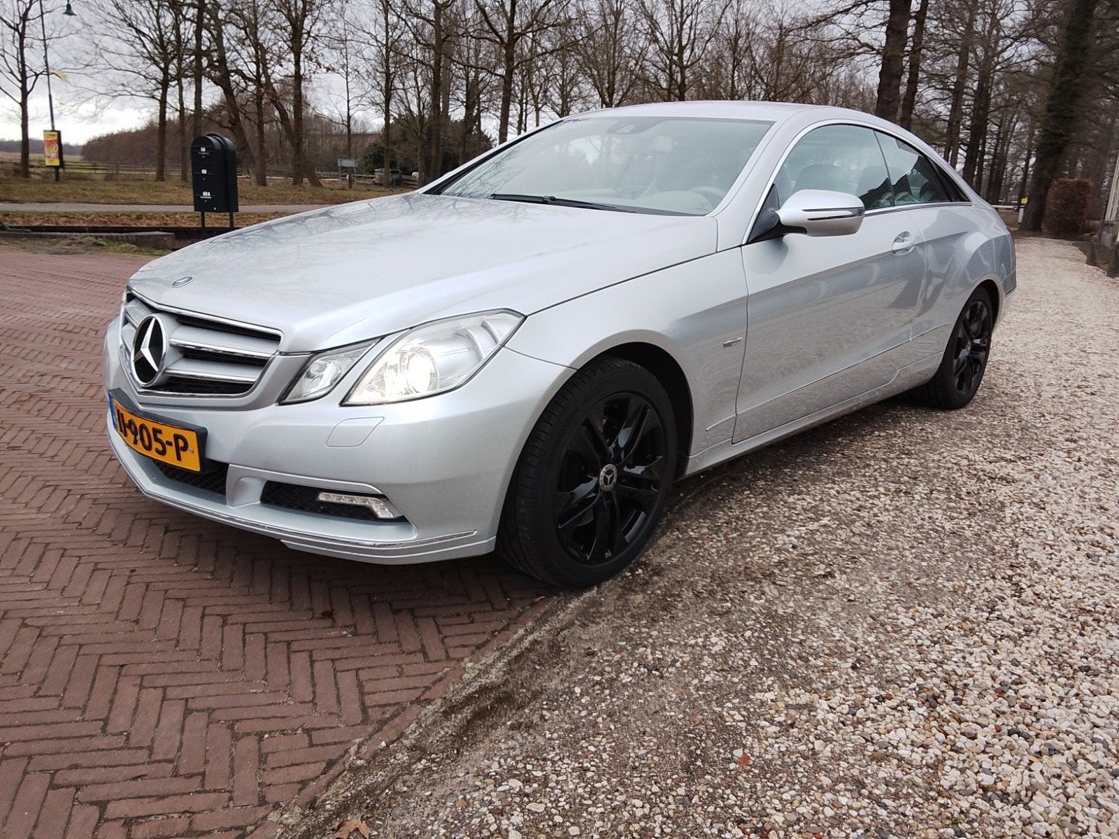 Mercedes-Benz E-Klasse E350cdi Coupe Aut7 W212 2009 Grijs, Auto's, Automaat, Euro 5, 1800 kg, 4 stoelen
