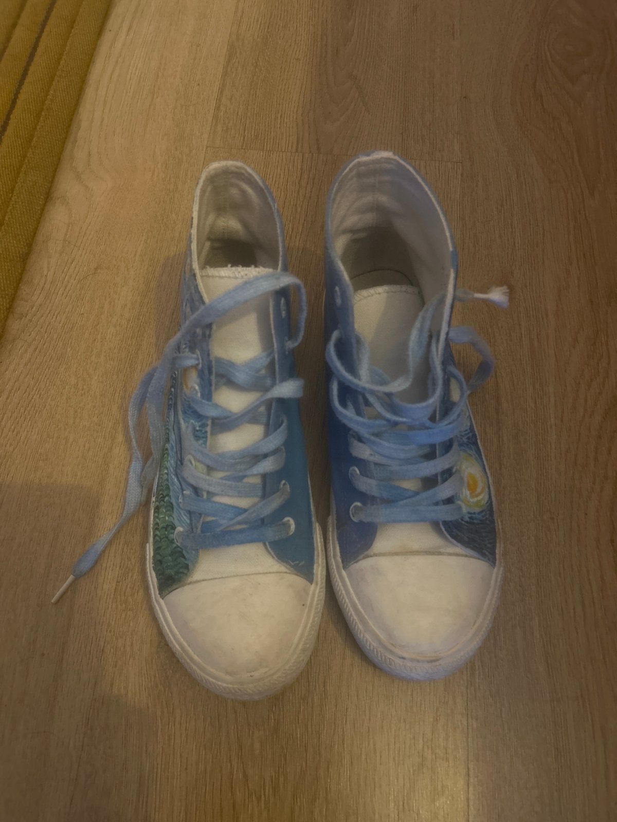 KOKO ART Hoge Sneakers - Sterrennacht Van Gogh, Blauw, Ophalen of Verzenden, Sneakers of Gympen, Gedragen