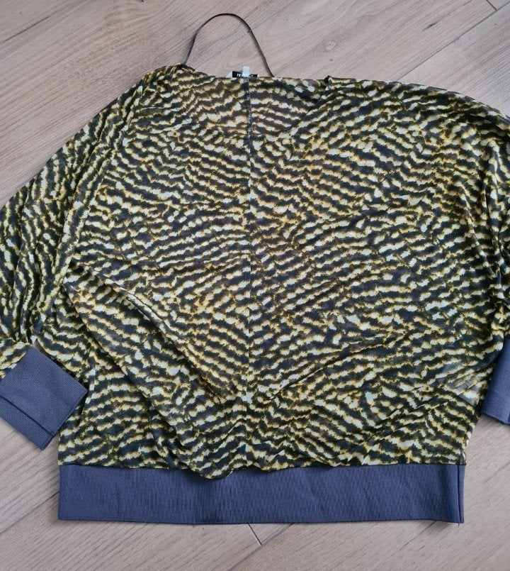 Sandwich top Maat XL, Verzenden, Maat 46/48 (XL) of groter, Zo goed als nieuw, Grijs