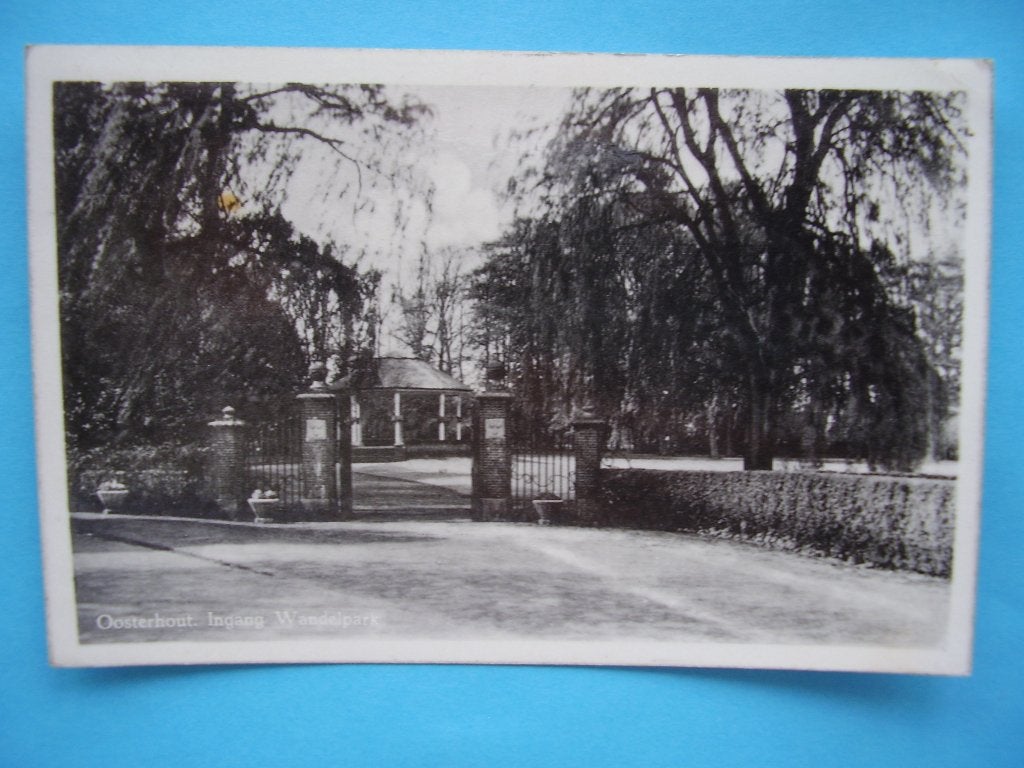 Oosterhout  Ingang wandelpark, Verzamelen, Ansichtkaarten | Nederland, Verzenden, Voor 1920, Noord-Brabant