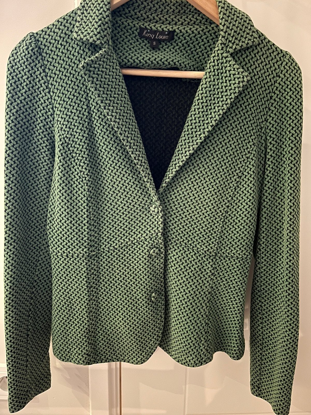 King Louie - groen jasje / blazer - maat S, Kleding | Dames, Maat 38/40 (M), Ophalen of Verzenden, Zo goed als nieuw, Jasje
